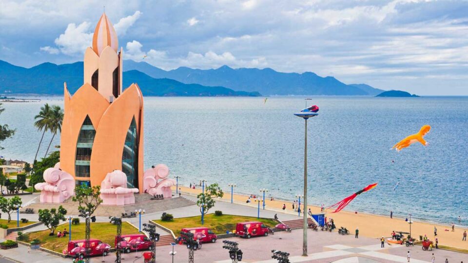 NHA TRANG - THÁP TRÂM HƯƠNG