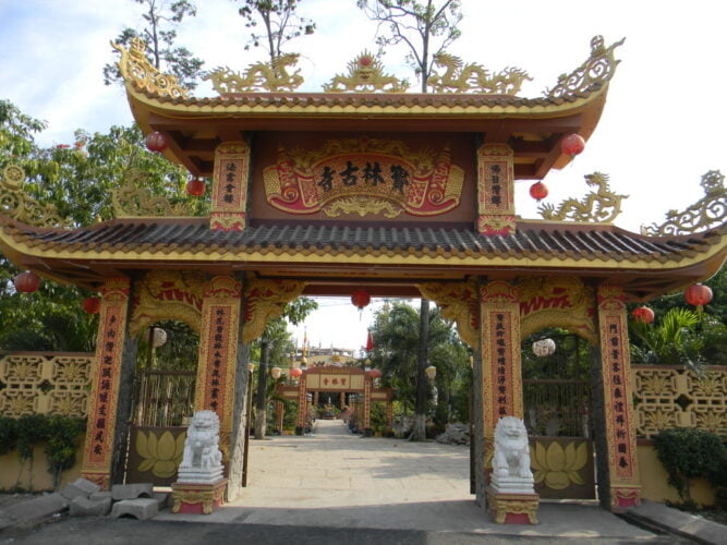 Bửu Lâm Cổ Tự - ngôi chùa cổ hơn 200 năm tuổi ở Tiền Giang